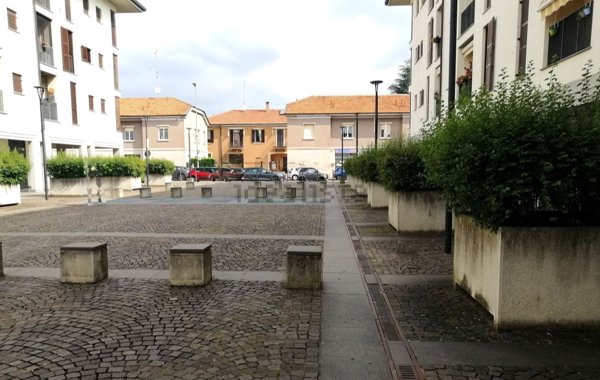 ufficio in vendita a Bollate