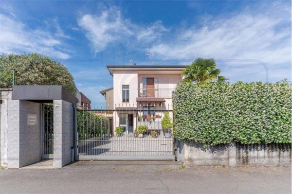 appartamento in vendita a Bollate