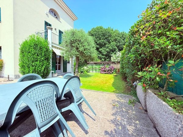 casa indipendente in vendita a Bollate