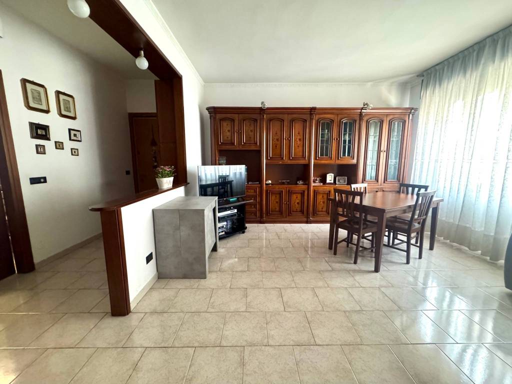 appartamento in vendita a Bollate