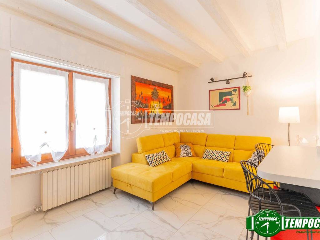 appartamento in vendita a Bollate in zona Ospiate