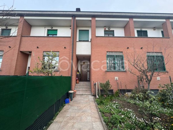 casa indipendente in vendita a Bollate