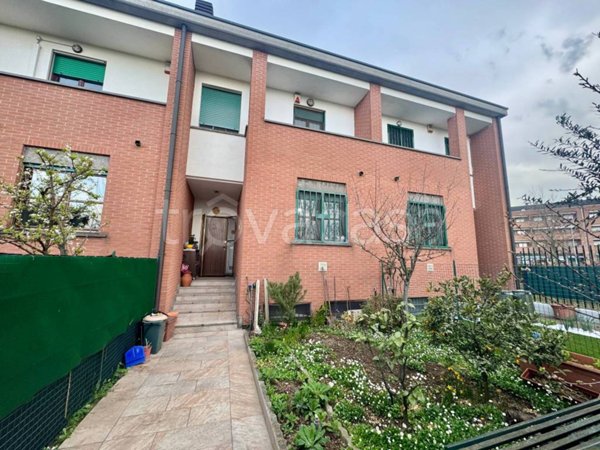 casa indipendente in vendita a Bollate