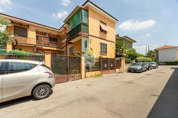appartamento in vendita a Bollate