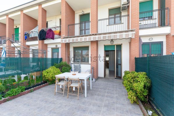 appartamento in vendita a Bollate in zona Cassina Nuova