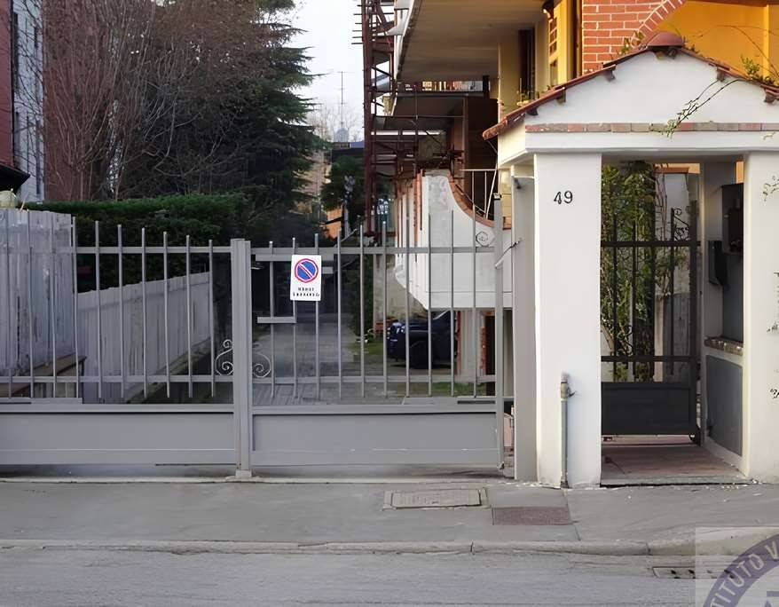 casa indipendente in vendita a Bollate