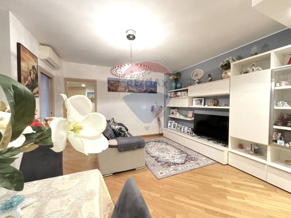 appartamento in vendita a Bollate