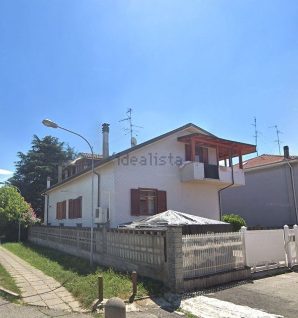 casa indipendente in vendita a Bollate
