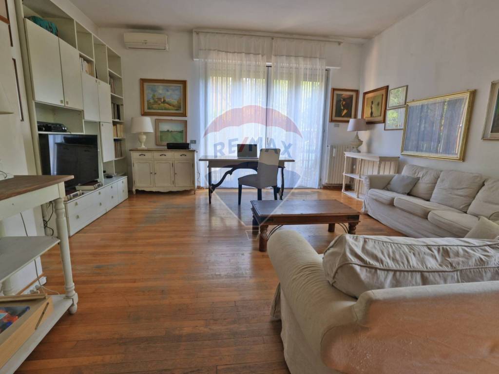 appartamento in vendita a Bollate