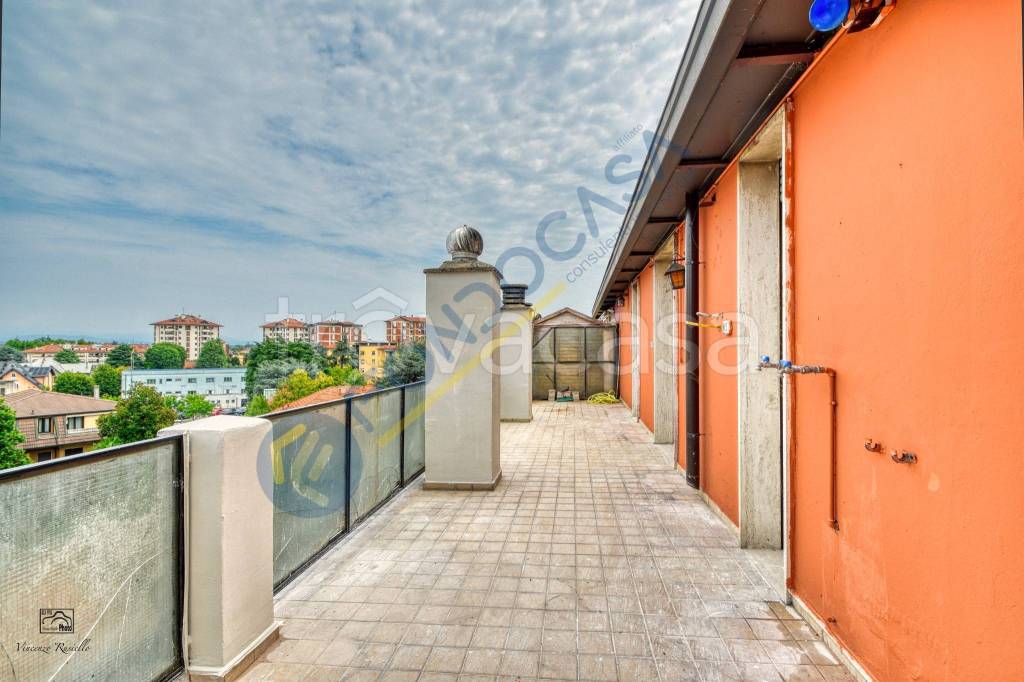 appartamento in vendita a Bollate