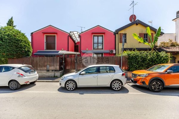 appartamento in vendita a Bollate in zona Cassina Nuova