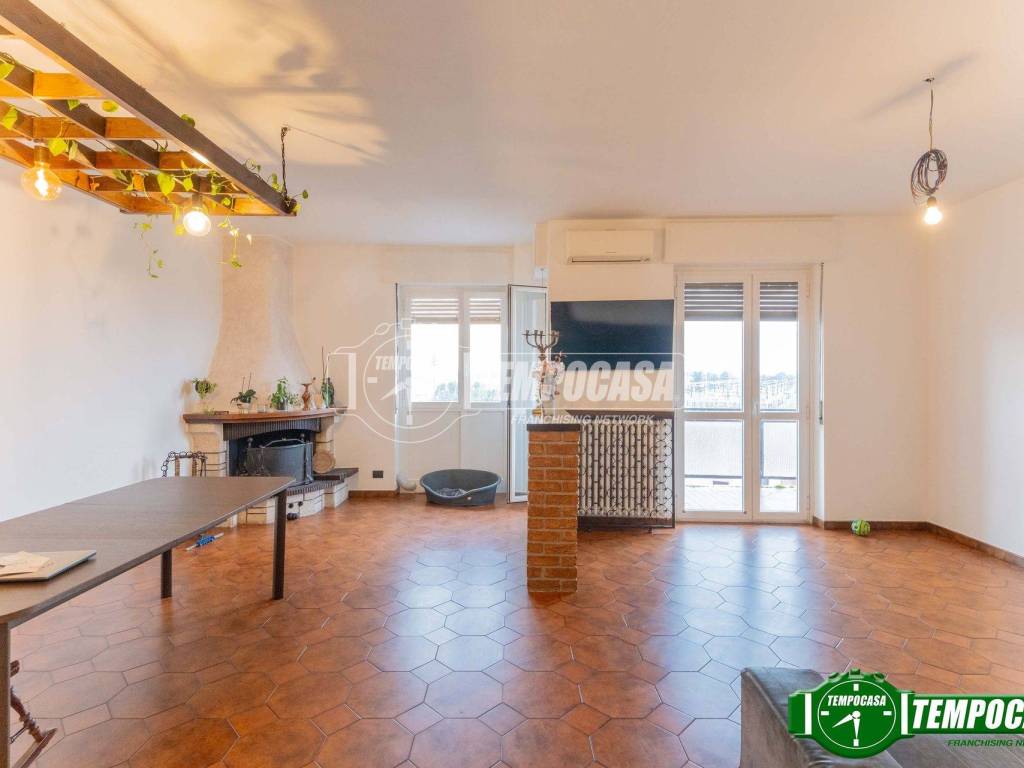 appartamento in vendita a Bollate in zona Ospiate