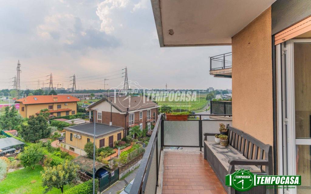 appartamento in vendita a Bollate in zona Ospiate