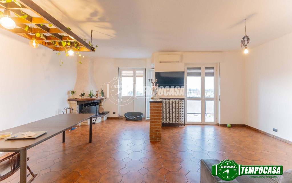 appartamento in vendita a Bollate in zona Ospiate