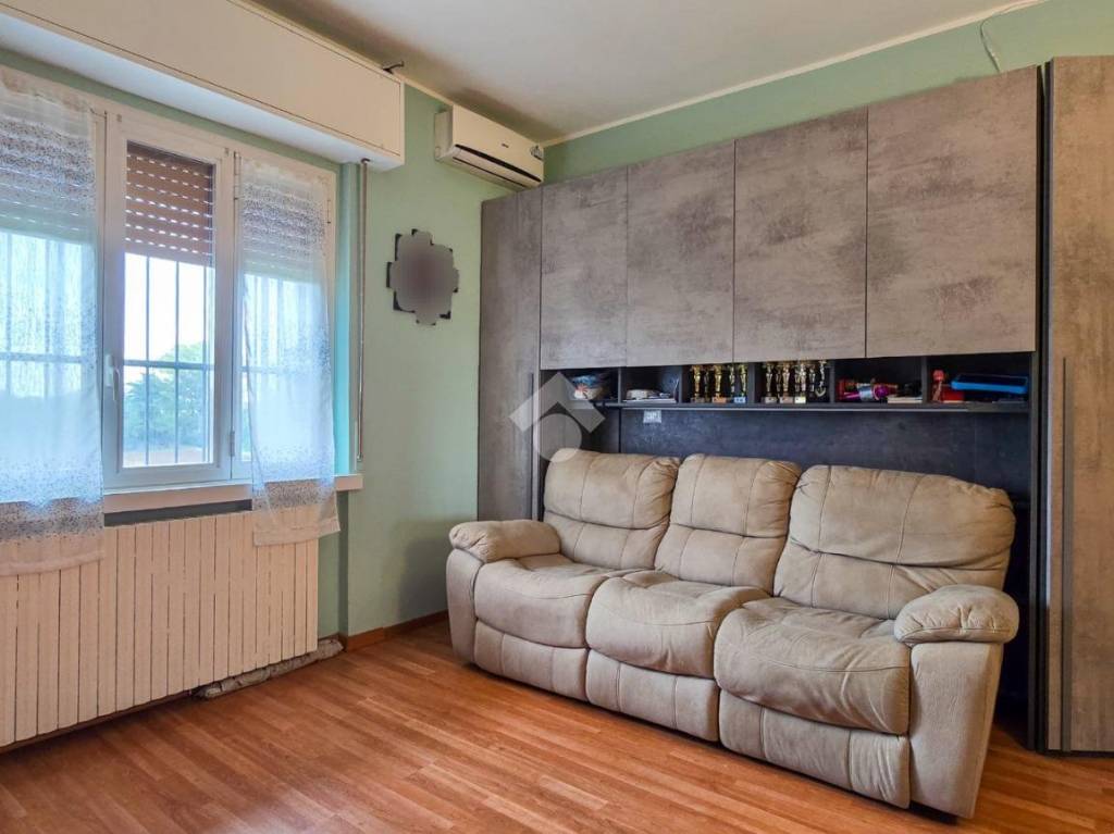 appartamento in vendita a Bollate in zona Cassina Nuova