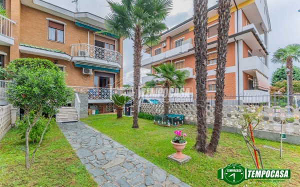 casa indipendente in vendita a Bollate in zona Ospiate