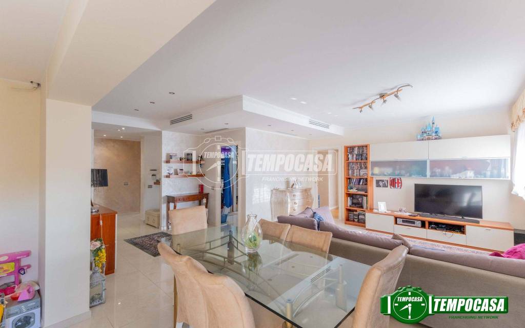 appartamento in vendita a Bollate in zona Ospiate