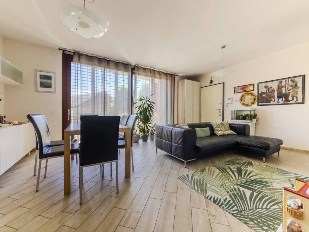 appartamento in vendita a Bollate