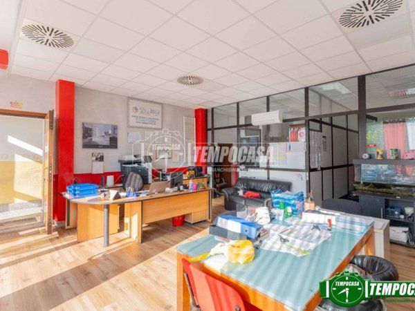 ufficio in vendita a Bollate in zona Ospiate