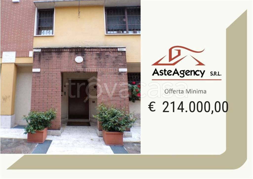 casa indipendente in vendita a Bollate