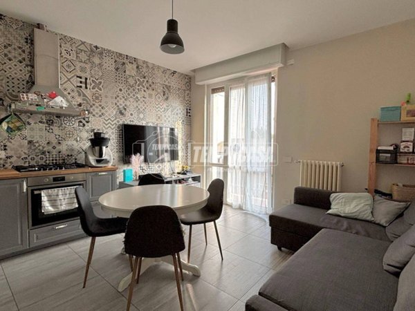 appartamento in vendita a Bollate in zona Cassina Nuova