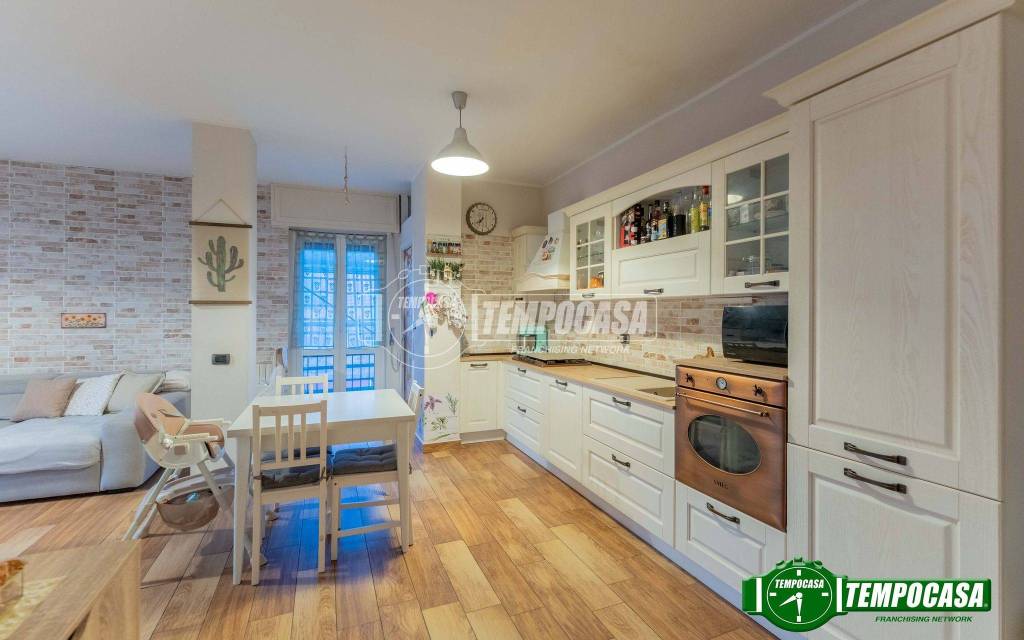 appartamento in vendita a Bollate