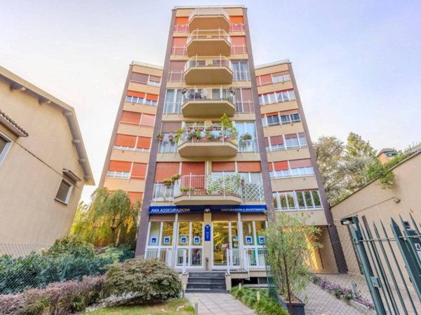 ufficio in vendita a Bollate