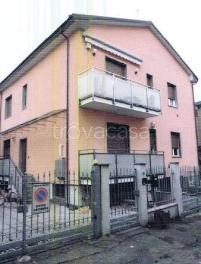 appartamento in vendita a Bollate in zona Cassina Nuova