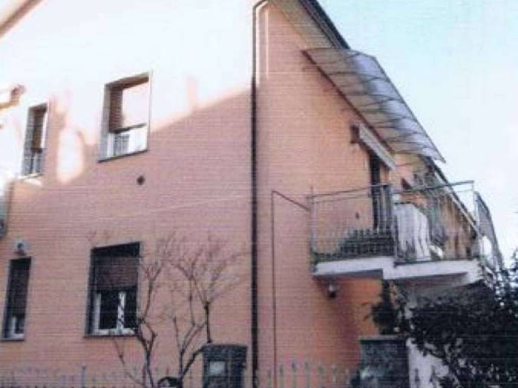 appartamento in vendita a Bollate in zona Cassina Nuova