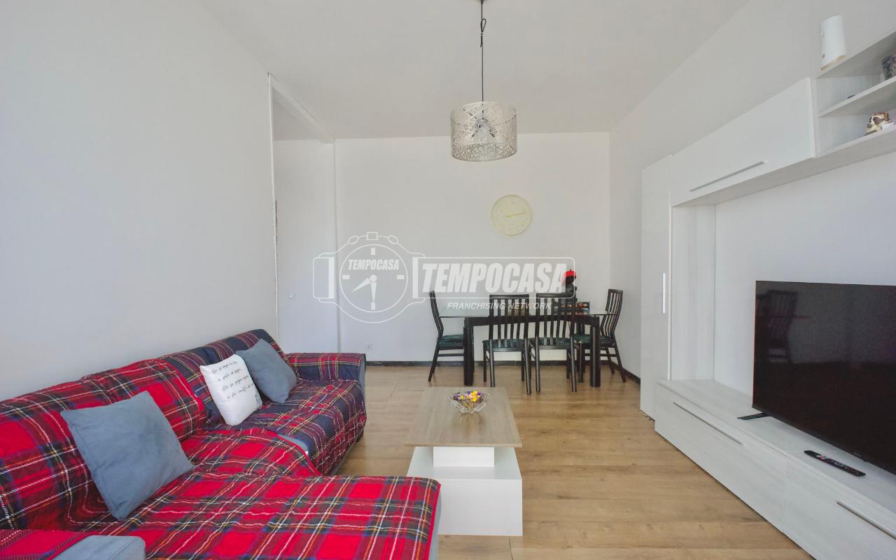 appartamento in vendita a Bollate in zona Cassina Nuova