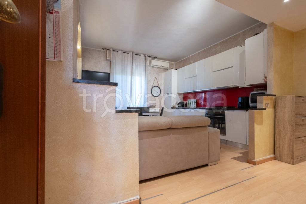 appartamento in vendita a Bollate