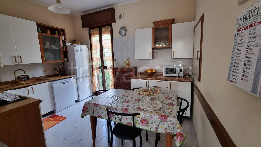 casa indipendente in vendita a Bollate