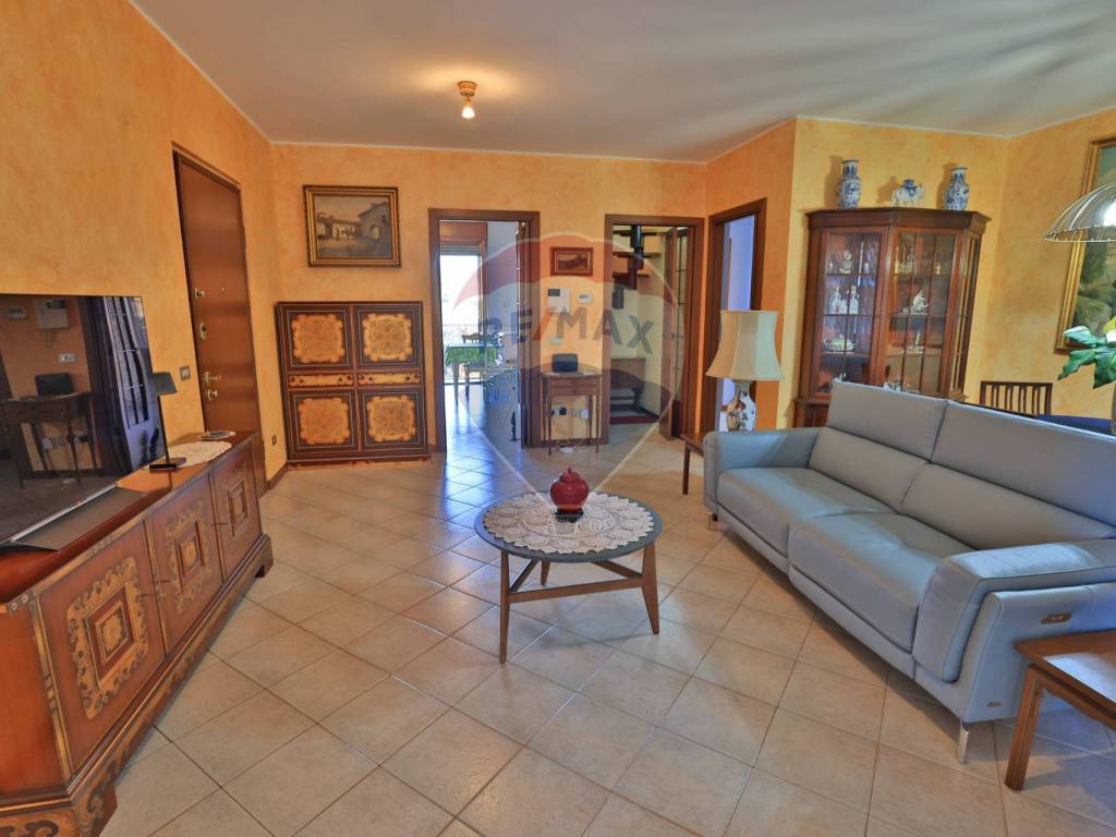 appartamento in vendita a Bollate