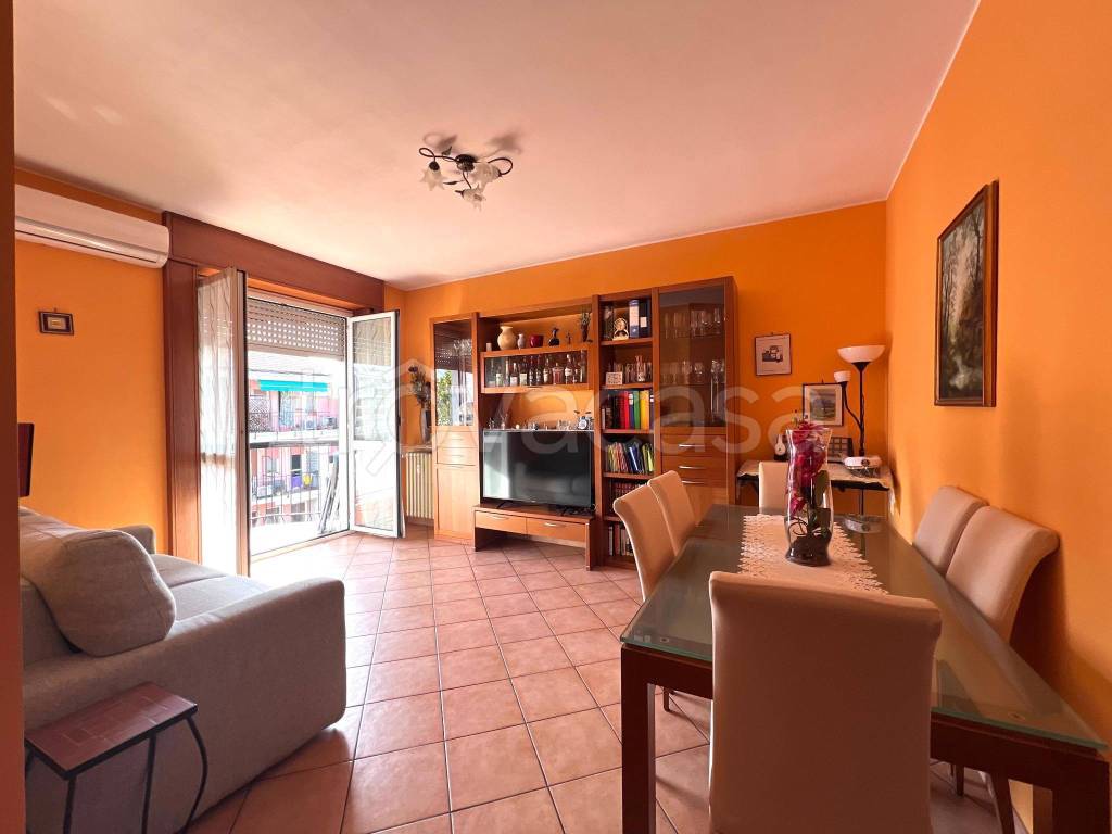 appartamento in vendita a Bollate