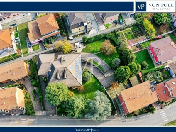 casa indipendente in vendita a Bollate in zona Cassina Nuova