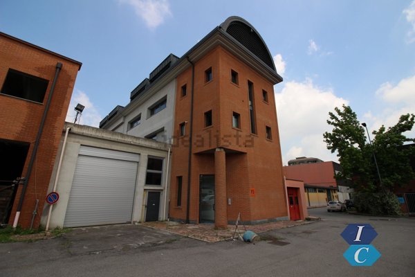 ufficio in vendita a Bollate