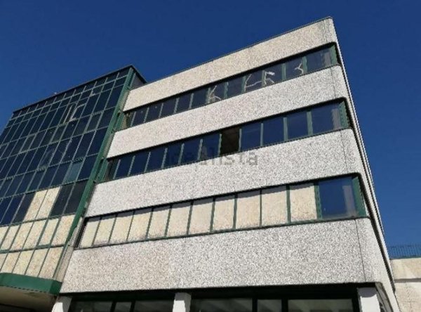 ufficio in vendita a Bollate