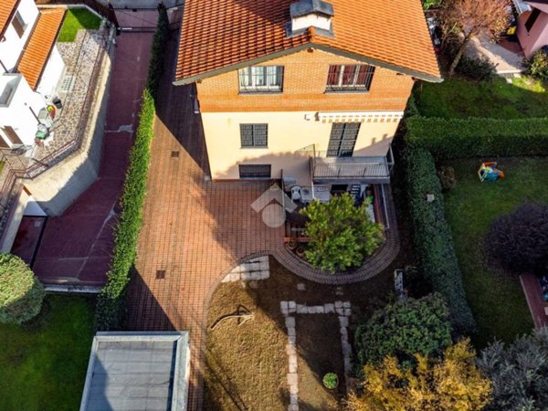 casa indipendente in vendita a Bollate