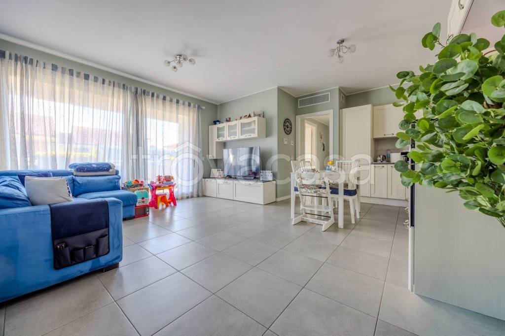 appartamento in vendita a Bollate