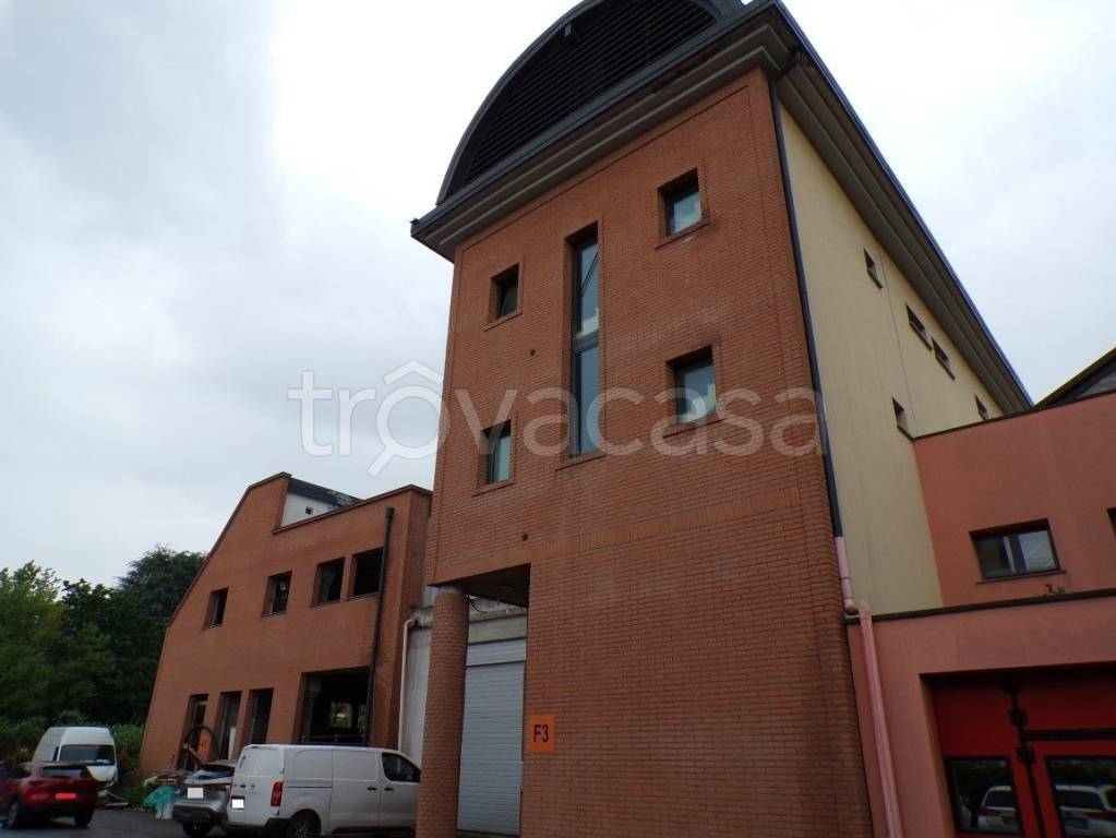 ufficio in vendita a Bollate