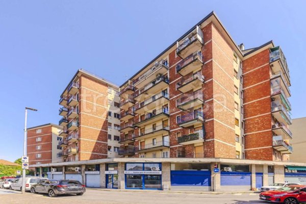 ufficio in vendita a Bollate