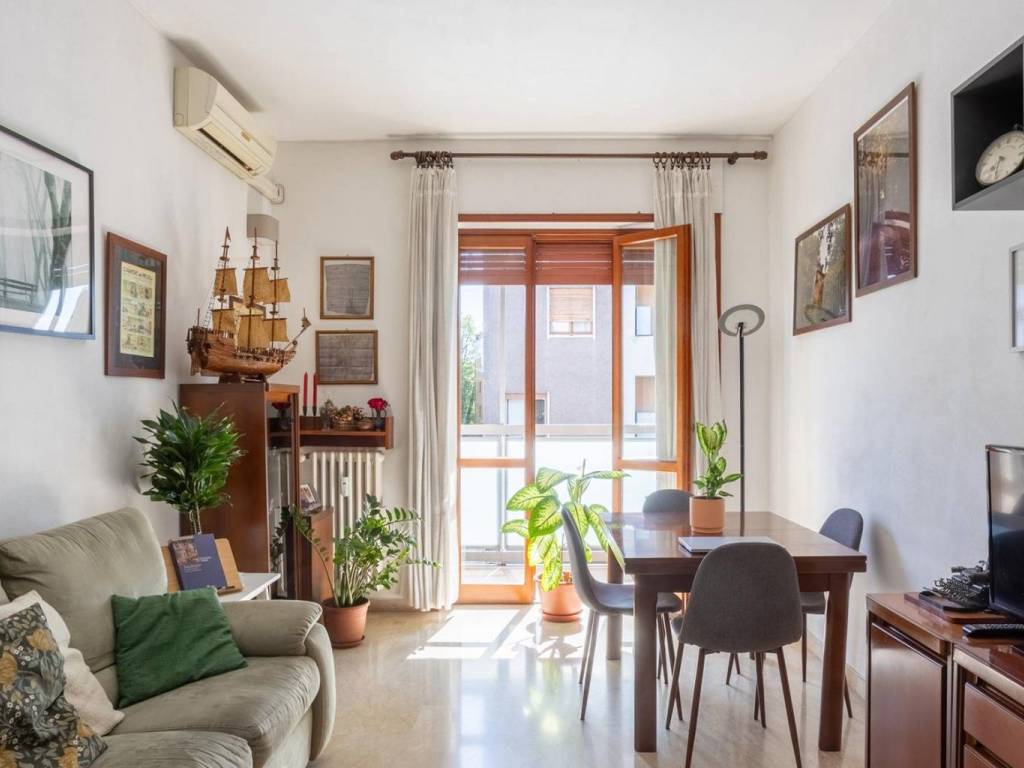 appartamento in vendita a Bollate