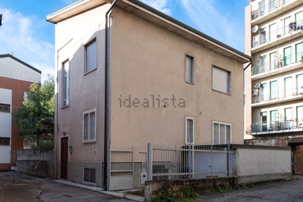 appartamento in vendita a Bollate