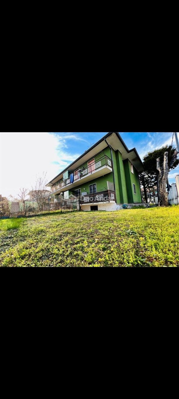 appartamento in vendita a Bollate in zona Cassina Nuova