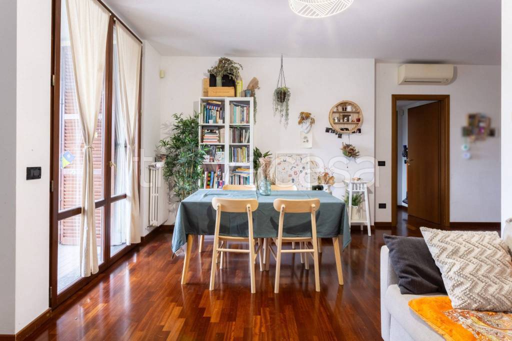 appartamento in vendita a Bollate