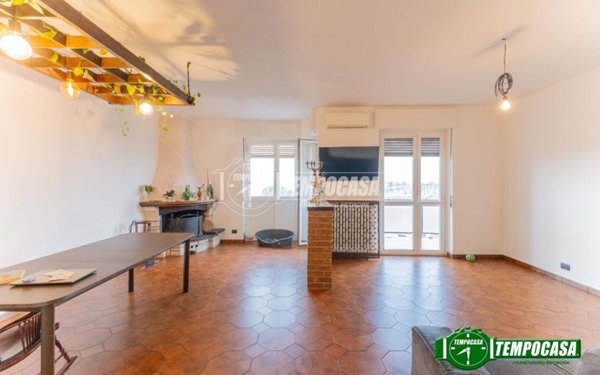 appartamento in vendita a Bollate in zona Ospiate