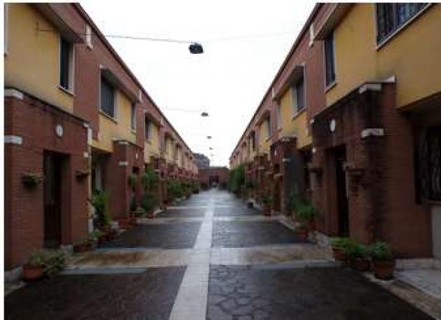 casa indipendente in vendita a Bollate