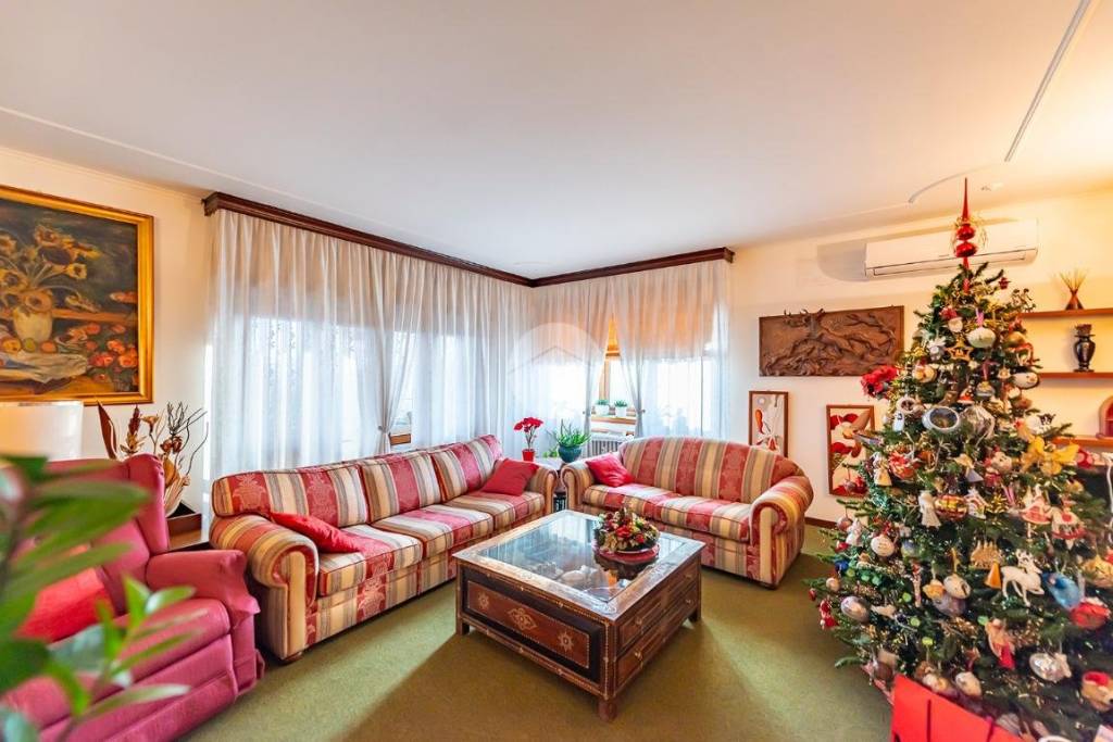 appartamento in vendita a Bollate