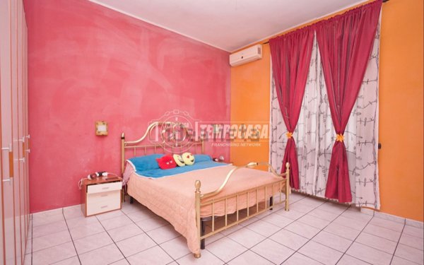 appartamento in vendita a Bollate in zona Cassina Nuova