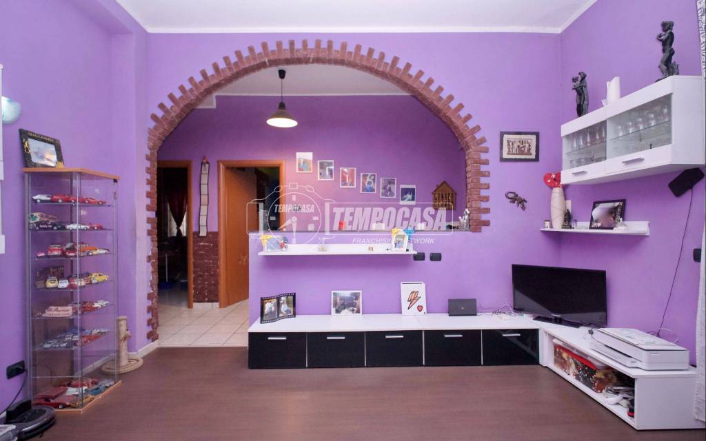 appartamento in vendita a Bollate in zona Cassina Nuova